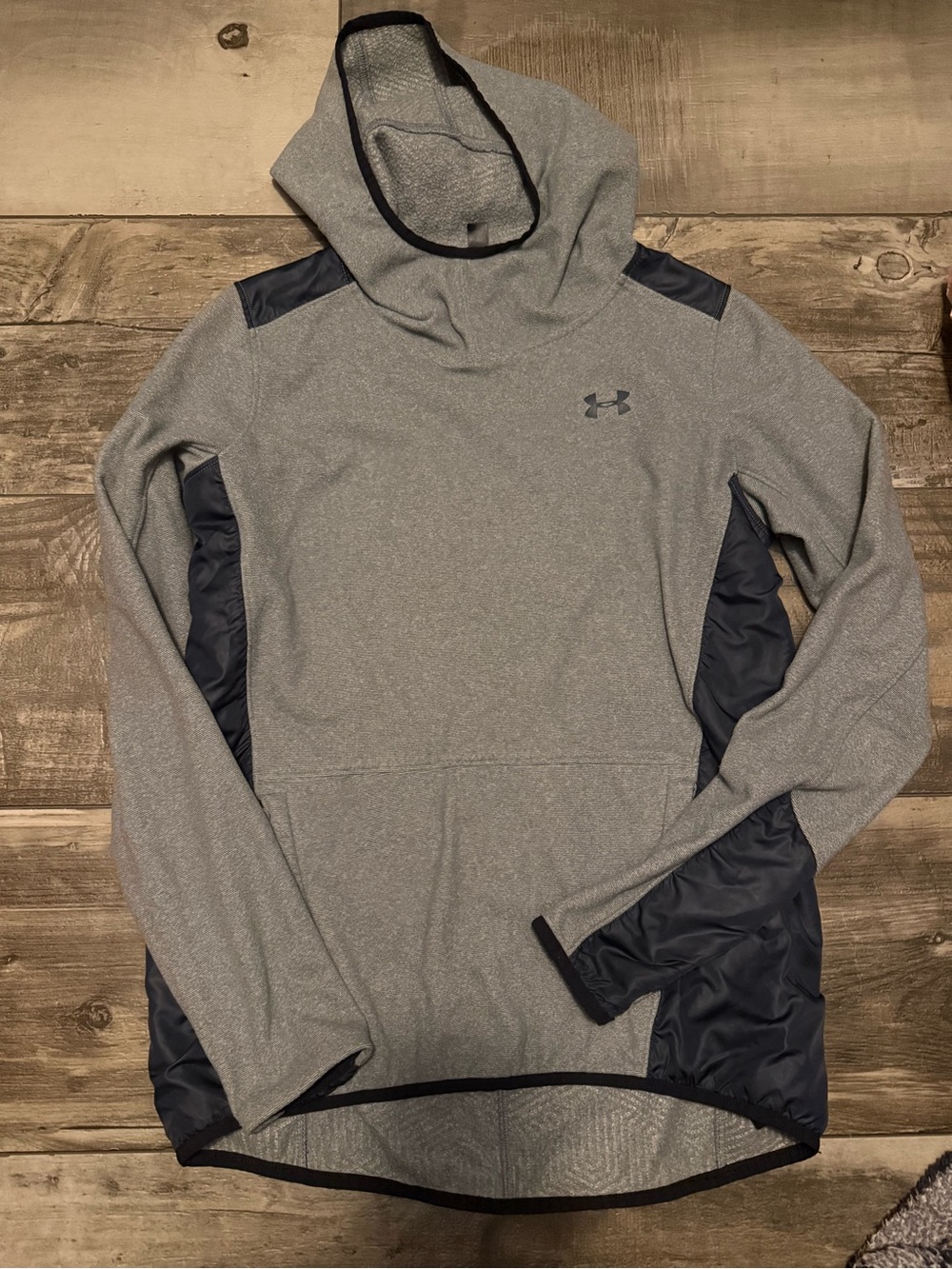 Under Armour Men’s Gray and Black Hooded Performance Jacket
